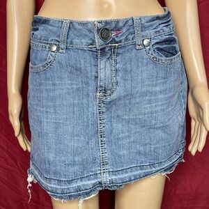 Wrangler Premium Patch Raw Hem Denim Mini Skirt Size 7